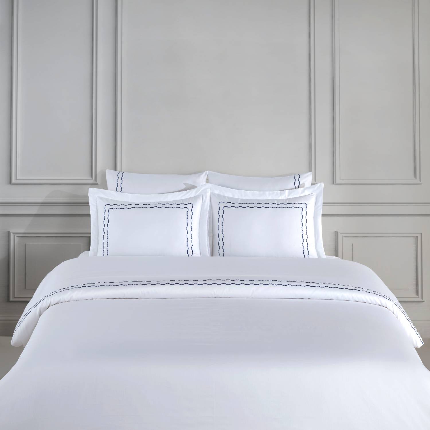 Müzeyyen Duvet Cover Set Navy Blue